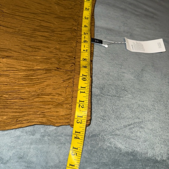 Elegant Brown Pleated Skirt - Picture 7 of 12